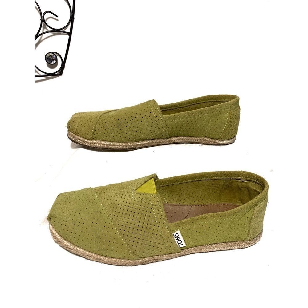 🎉HP🎉 Toms Seasonal Classic Green Flats (8) - Picture 4 of 11